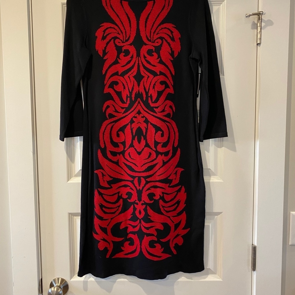 (M, L) Nine West Black with Red Abstract Detail Sweater Dress - Picture 9 of 11